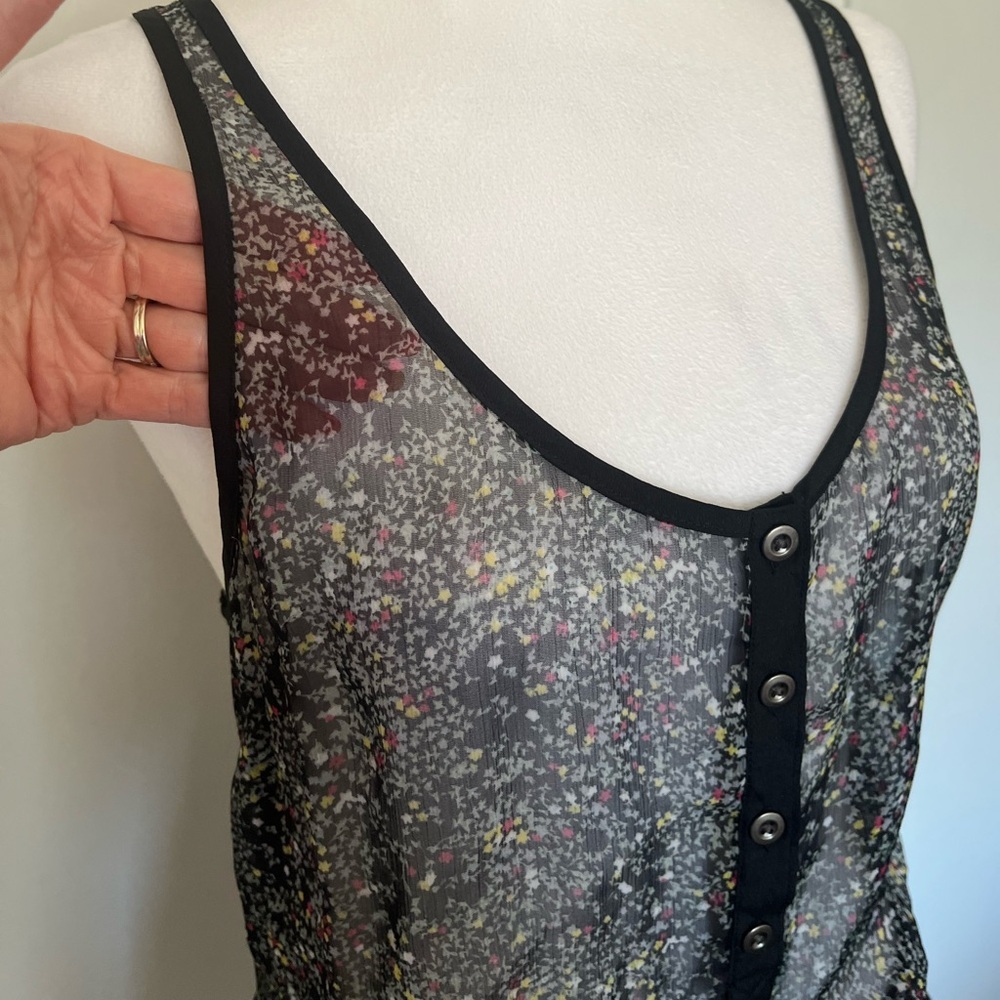 Free People Black Floral Short Romper with Pockets size 2 - Picture 2 of 9
